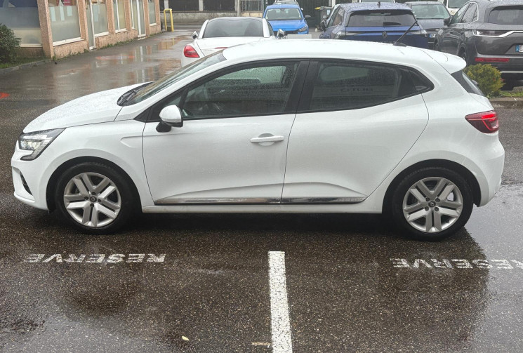 Renault Clio E-TECH 1.6 i 140 ch Hybride 
