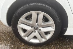 Renault Clio E-TECH 1.6 i 140 ch Hybride 