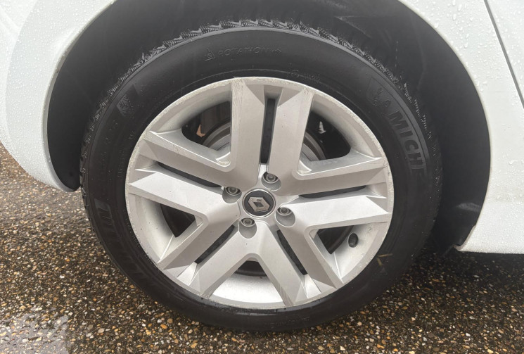 Renault Clio E-TECH 1.6 i 140 ch Hybride 