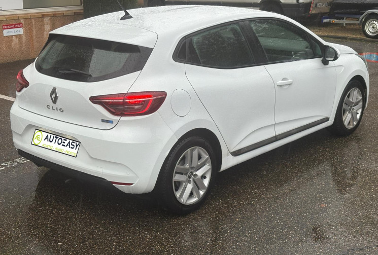 Renault Clio E-TECH 1.6 i 140 ch Hybride 