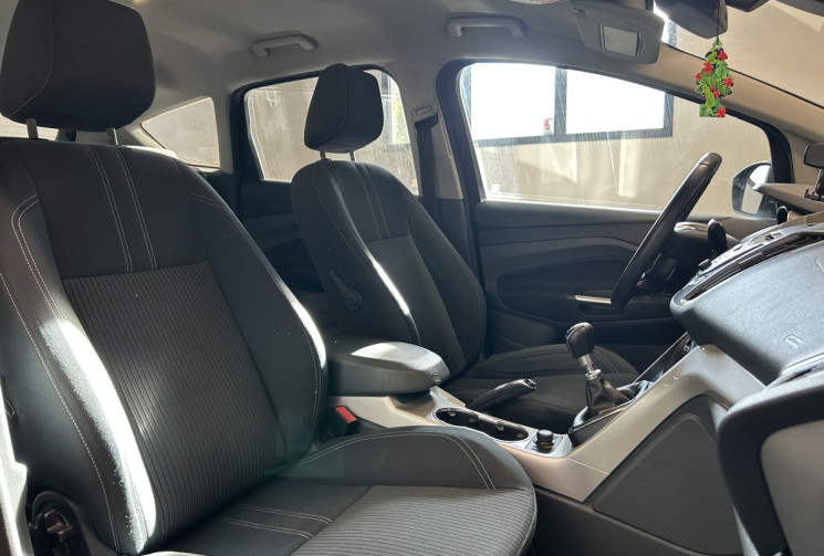 Ford C-MAX 1.6 EcoBoost Titanium // Entretiens Ford