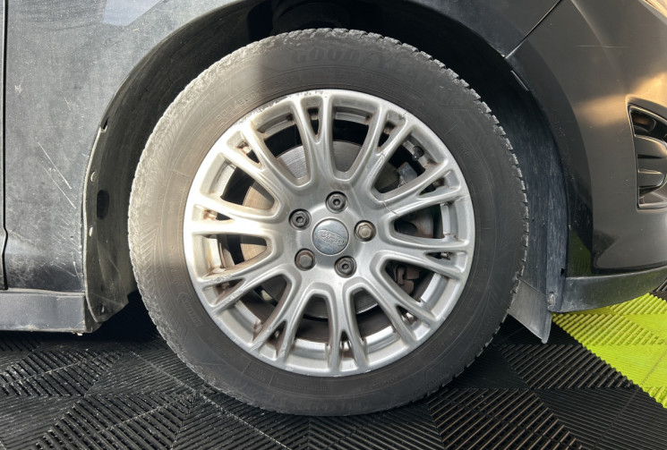 Ford C-MAX 1.6 EcoBoost Titanium // Entretiens Ford