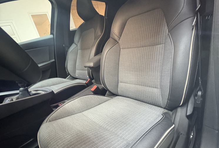 Renault Clio V 1.0 TCE 90 Lutecia 