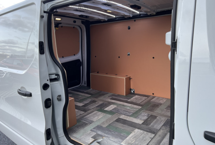 Nissan PRIMASTAR 2.0 dCi 150cv Tekna DCT6 L1H1 1ère Main 