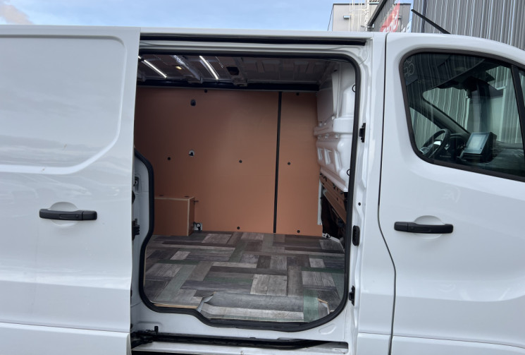 Nissan PRIMASTAR 2.0 dCi 150cv Tekna DCT6 L1H1 1ère Main 