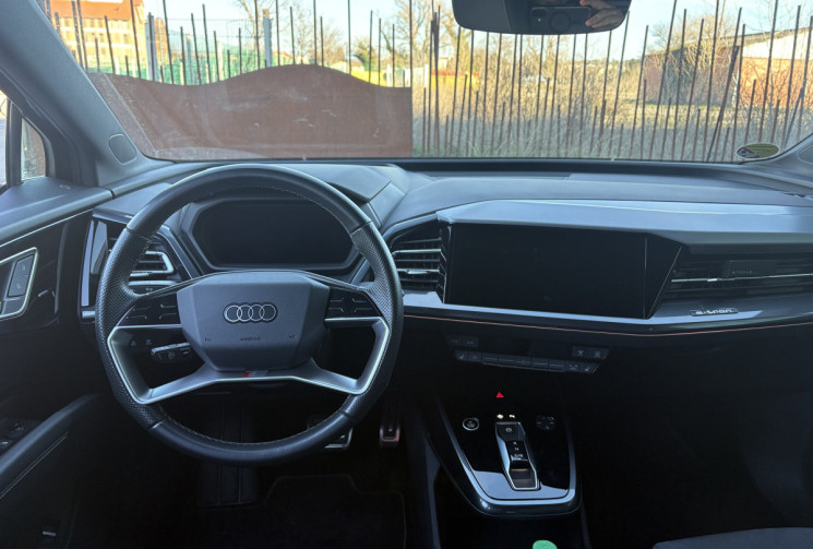 Audi Q4 40 E-Tron 204cv SLine S-Line / 2023 / 13000km / Etron / 100% électrique 