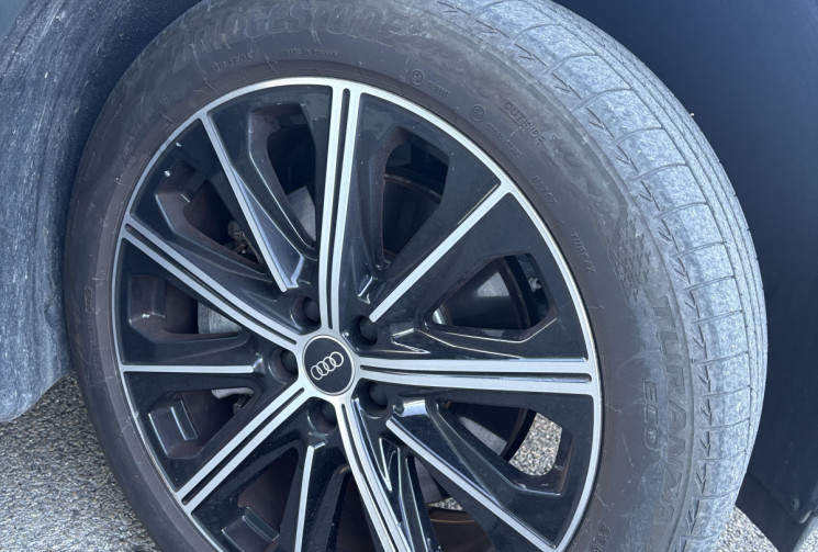 Audi Q4 40 E-Tron 204cv SLine S-Line / 2023 / 14000km / Etron / 100% électrique 