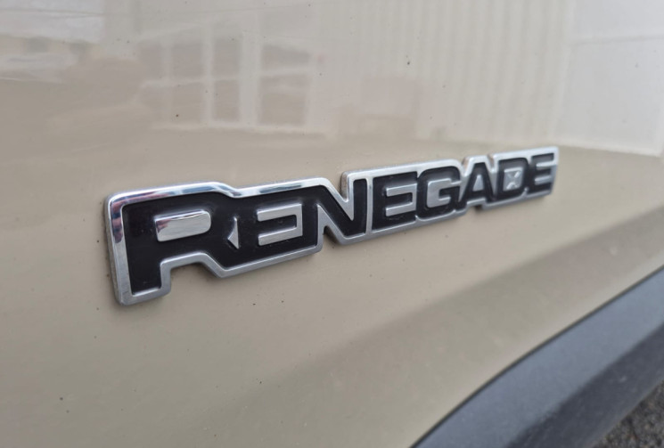 Jeep Renegade 2.0 CRD 16V 4WD S&S 140 cv * TOIT PANNORAMIQUE OUVRANT * ATTELAGE 