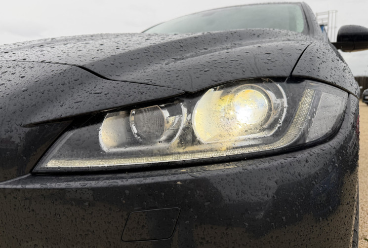 Jaguar F-Pace 3.0 D PRESTIGE V6 AWD 300 / MERIDIAN / CAMERA / HAYON ELECTRIQUE