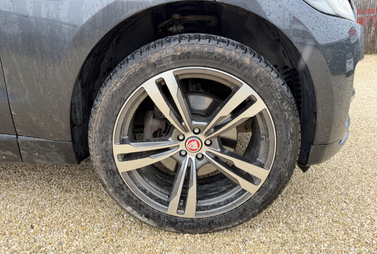 Jaguar F-Pace 3.0 D PRESTIGE V6 AWD 300 / MERIDIAN / CAMERA / HAYON ELECTRIQUE