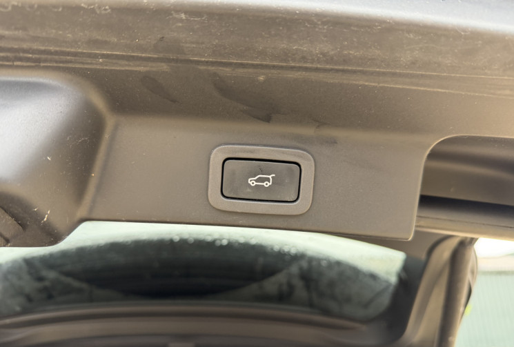 Jaguar F-Pace 3.0 D PRESTIGE V6 AWD 300 / MERIDIAN / CAMERA / HAYON ELECTRIQUE