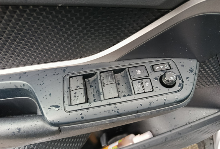 Toyota C-HR 1.8 VVT-I 16V DYNAMIC BUSINESS 122