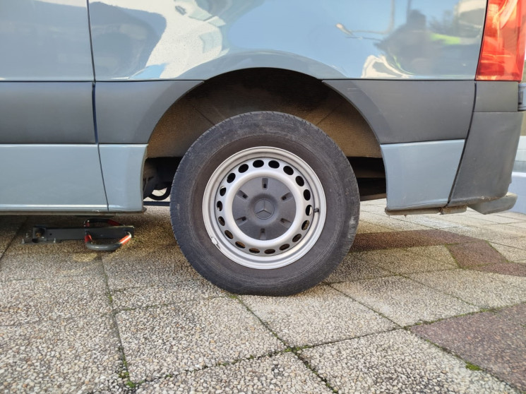 Mercedes Sprinter III 910.623 FWD L1H1 214CDI 2.2 D 16V Fourgon moyen 9G-TRONIC 143 cv