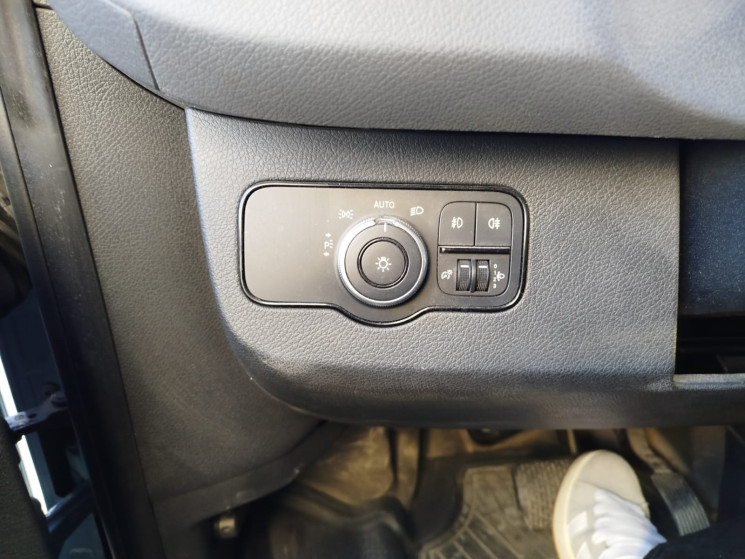 Mercedes Sprinter III 910.623 FWD L1H2 214CDI 2.2 D 16V Fourgon moyen 9G-TRONIC 143 cv Boîte auto