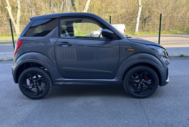 Ligier JS 50 DCI SPORT PACK * 5 KM * GARANTIE LIGIER 12/2026 * CARPLAY * CAMERA * CUIR * PRIX TTC