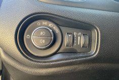 Jeep Renegade LIMITED 1.4 140CH - Clim auto - Bluetooth - Camera - Distrib à jour 