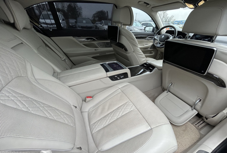 BMW SERIE 7 750Li Xdrive Limousine G12 4.4 V8 450CH