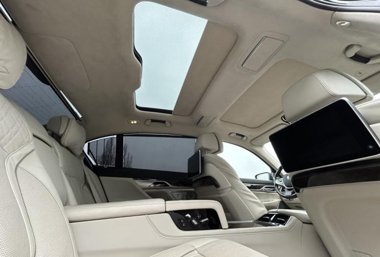 BMW SERIE 7 750Li Xdrive Limousine G12 4.4 V8 450CH