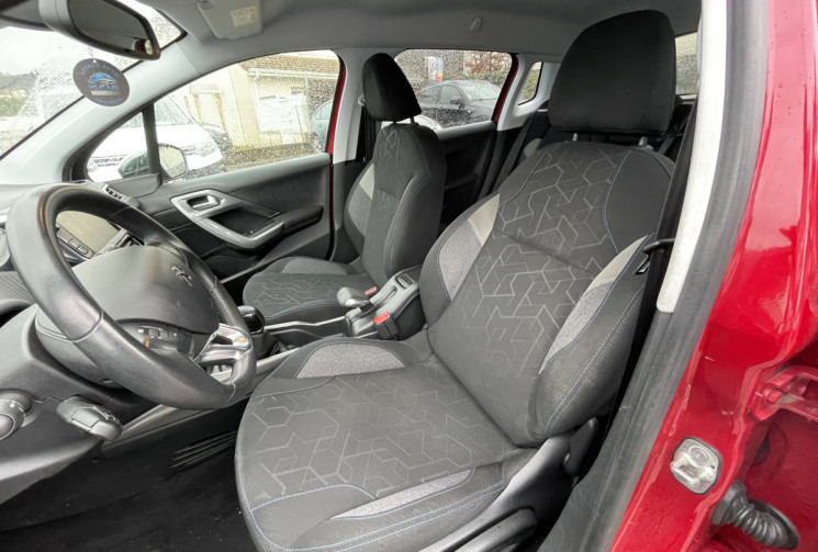 Peugeot 2008 1.2 / 82 CH / STYLE