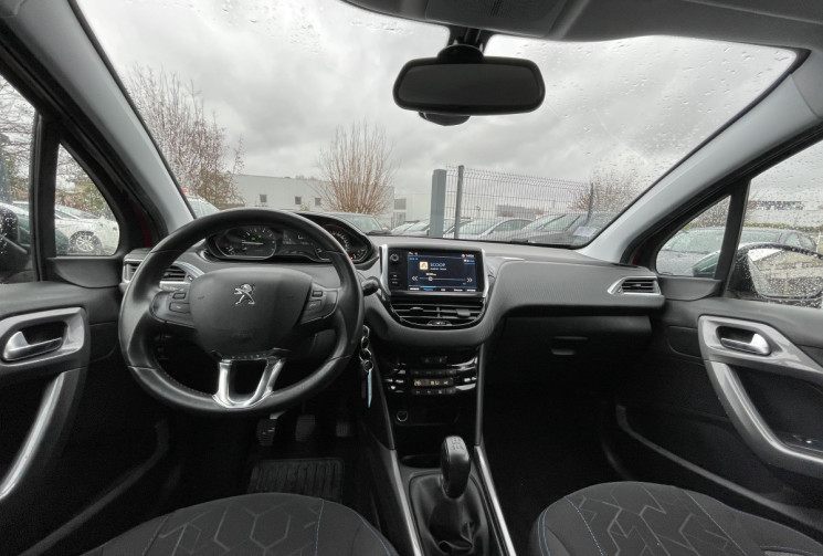 Peugeot 2008 1.2 / 82 CH / STYLE / DISTRIB A JOUR 