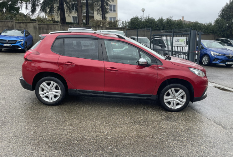 Peugeot 2008 1.2 / 82 CH / STYLE / DISTRIB A JOUR 