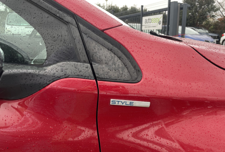 Peugeot 2008 1.2 / 82 CH / STYLE