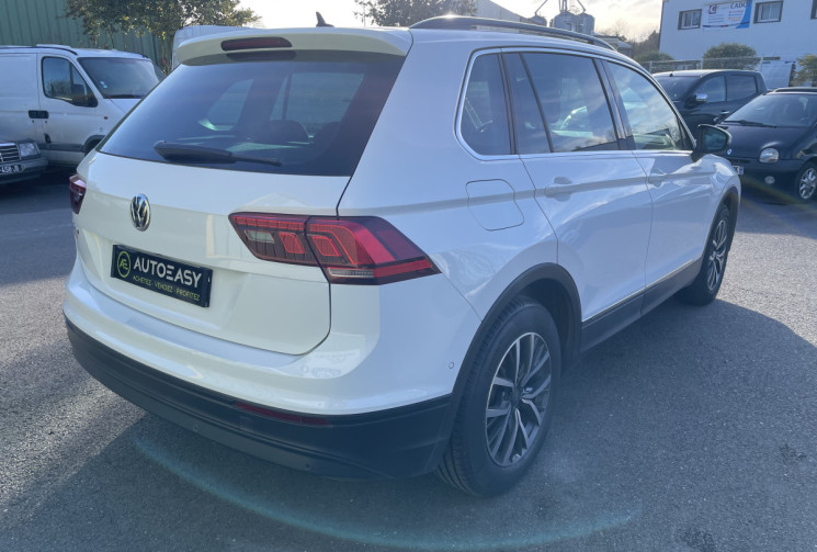 Volkswagen Tiguan 2.0 TDI 150 Confortline Business BVM6 *Avec attelage électrique*