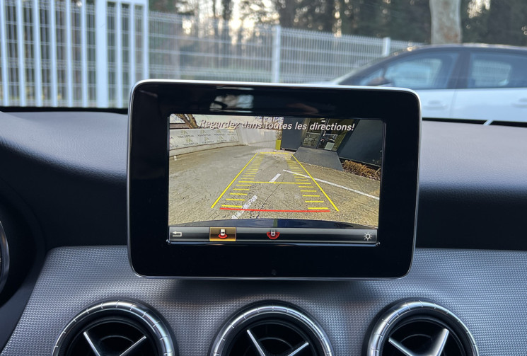 Mercedes CLA 180 122 Sensation 7G-DCT / Seulement 37 600 km / Vidange Boite OK / Caméra / Française