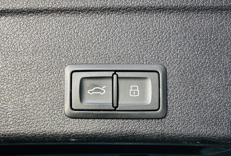 Audi A4 Avant 2.0 TDI 163ch AVUS