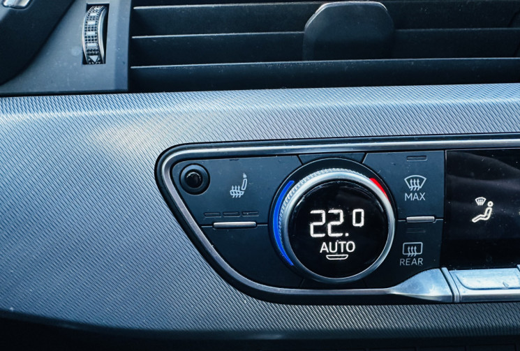 Audi A4 Avant 2.0 TDI 163ch AVUS