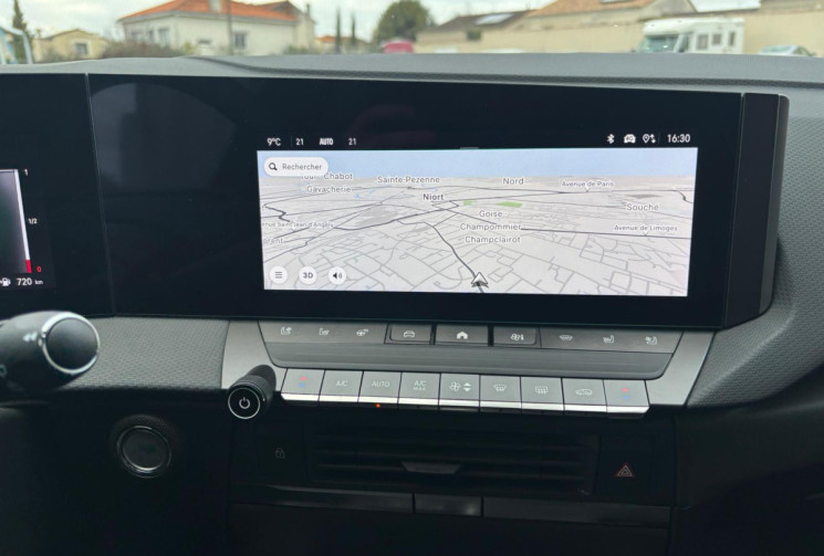 Opel Astra 1.6 HYBRID 225 GS / TOIT OUVRANT / ETAT NEUF / GARANTIE CONSTRUCTEUR JUSQU'EN JUIN 2027