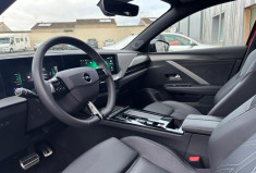Opel Astra 1.6 HYBRID 225 GS / TOIT OUVRANT / ETAT NEUF / GARANTIE CONSTRUCTEUR JUSQU'EN JUIN 2027