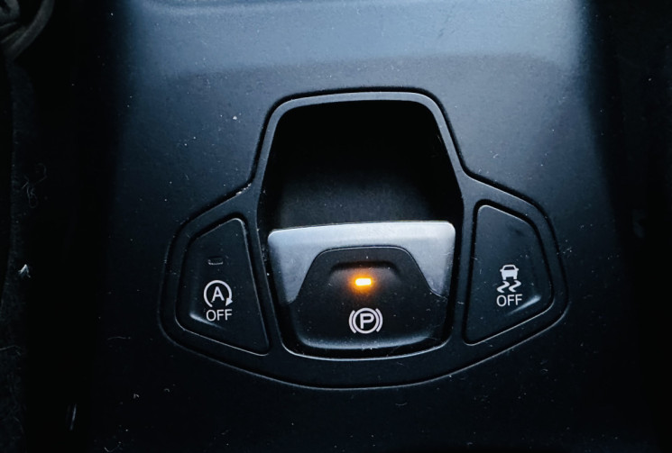 Jeep Renegade 1.0 GSE 120ch Quiksilver Edition Toit panoramique 