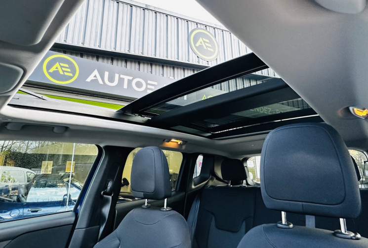 Jeep Renegade 1.0 GSE 120ch Quiksilver Edition Toit ouvrant panoramique 