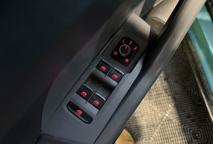 Volkswagen T-Cross R-line 1.0 TSI 115 DSG7 + PACK DRIVE ASSIST + Beats AUDIO