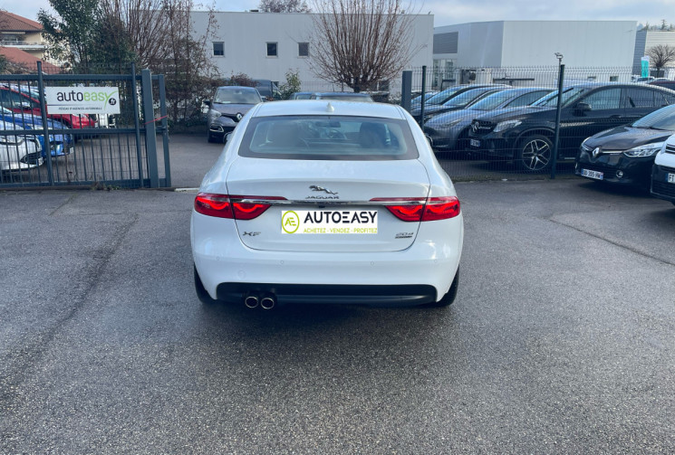 Jaguar XF 2.0 / 180 CH / PRESTIGE 4x4