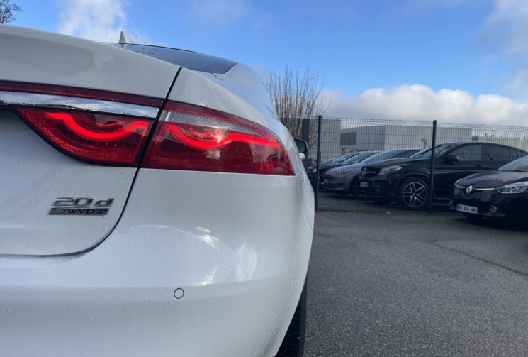 Jaguar XF 2.0 / 180 CH / PRESTIGE 4x4