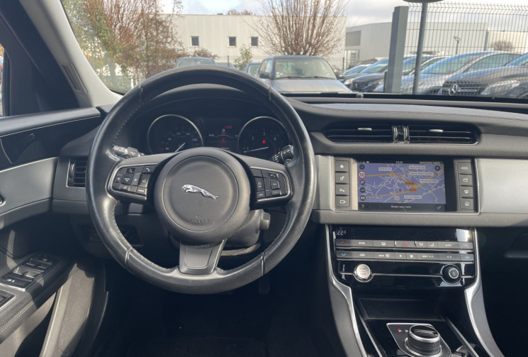 Jaguar XF 2.0 / 180 CH / PRESTIGE 4x4