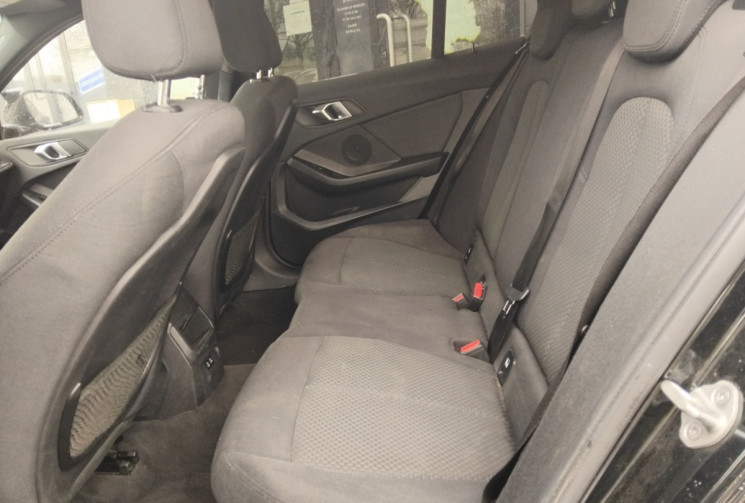 BMW Série 1  118D business design 150ch - Suivi complet Bmw - Caméra de Recul
