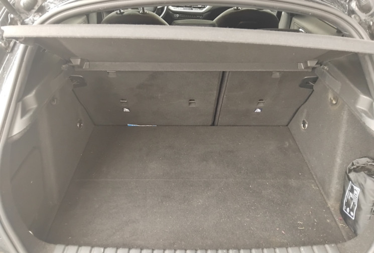 BMW Série 1  118D business design 150ch - Suivi complet Bmw - Caméra de Recul