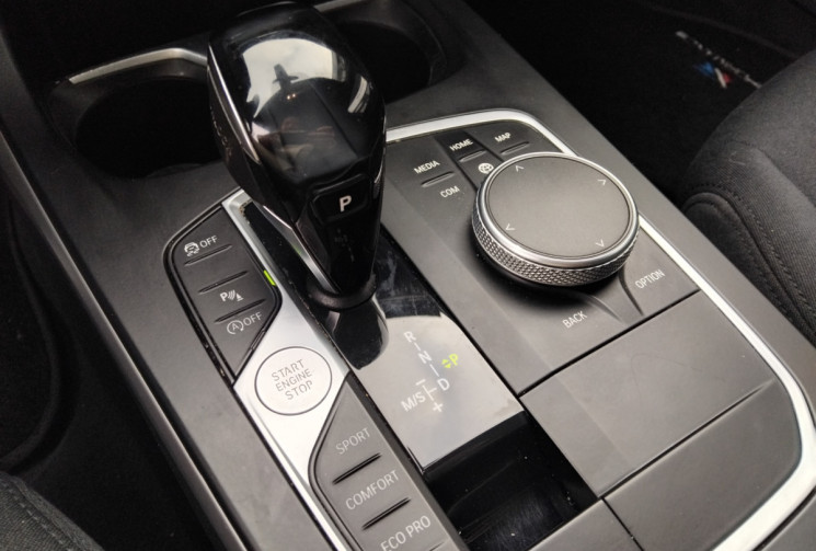 BMW Série 1  118D business design 150ch - Suivi complet Bmw - Caméra de Recul