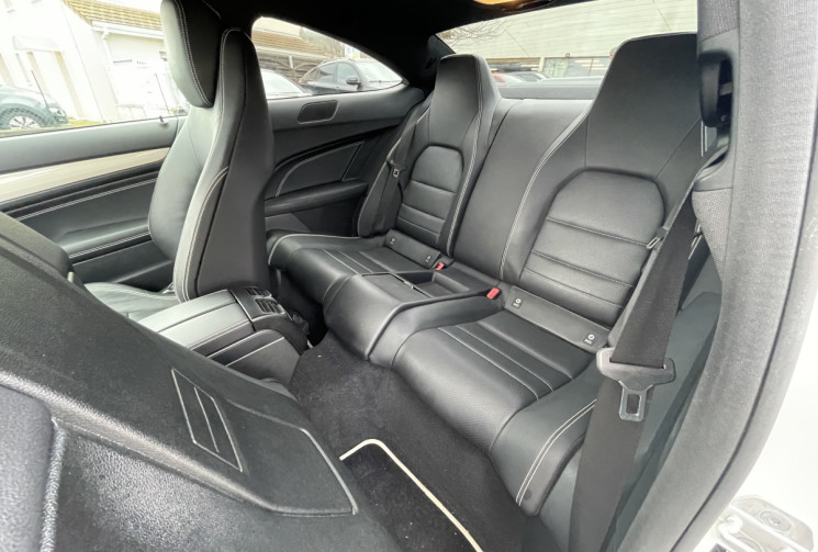 Mercedes Classe C 220D / 170 CH / BLUEFFICIENCY AMG / SUIVI MERCEDES