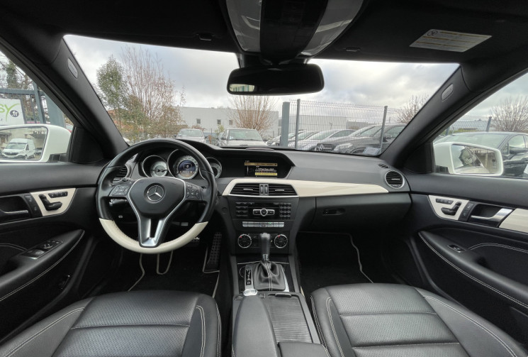 Mercedes Classe C 220D / 170 CH / BLUEFFICIENCY AMG / SUIVI MERCEDES