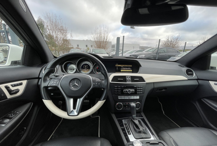 Mercedes Classe C 220D / 170 CH / BLUEFFICIENCY AMG / SUIVI MERCEDES