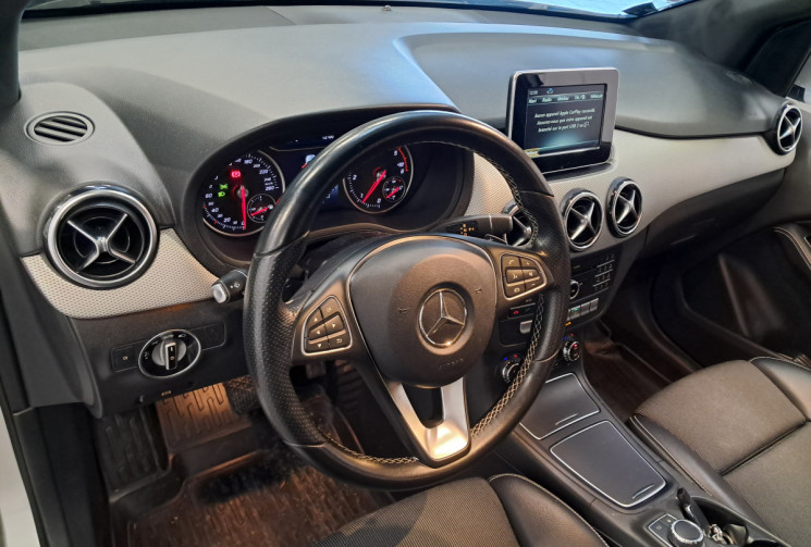 Mercedes Classe B W246 180 D 109  SENSATION 7G-DCT - TBELLE - SUIVI MERCEDES - GARANTIE 