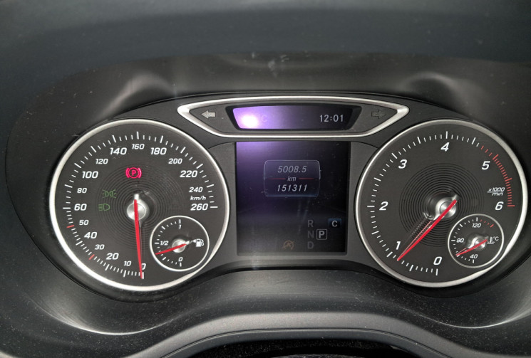 Mercedes Classe B W246 180 D 109  SENSATION 7G-DCT - TBELLE - SUIVI MERCEDES - GARANTIE 