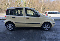 FIAT Panda  II 5P 1.2i 70 * ENTRETIEN + CT + DISTRI + PNEUS OK * GARANTIE 6 MOIS 