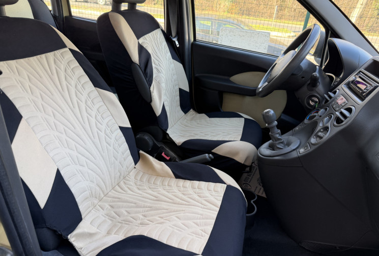 FIAT Panda  II 5P 1.2i 70 * ENTRETIEN + CT + DISTRI + PNEUS OK * GARANTIE 6 MOIS 