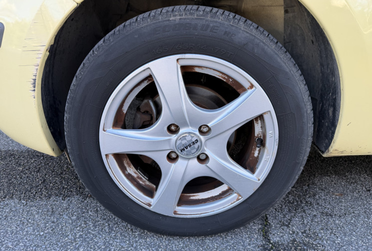 FIAT Panda  II 5P 1.2i 70 * ENTRETIEN + CT + DISTRI + PNEUS OK * GARANTIE 6 MOIS 