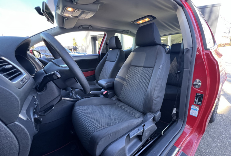 Volkswagen Golf VI 1.4 80 Trendline 3 Portes / Distribution OK / Bluetooth 